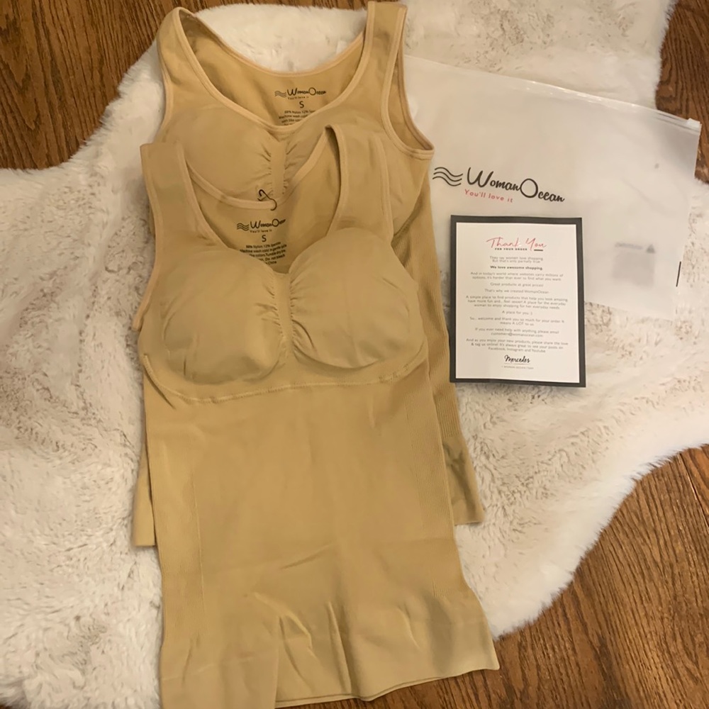 NWT. Woman ocean Cami shaper
